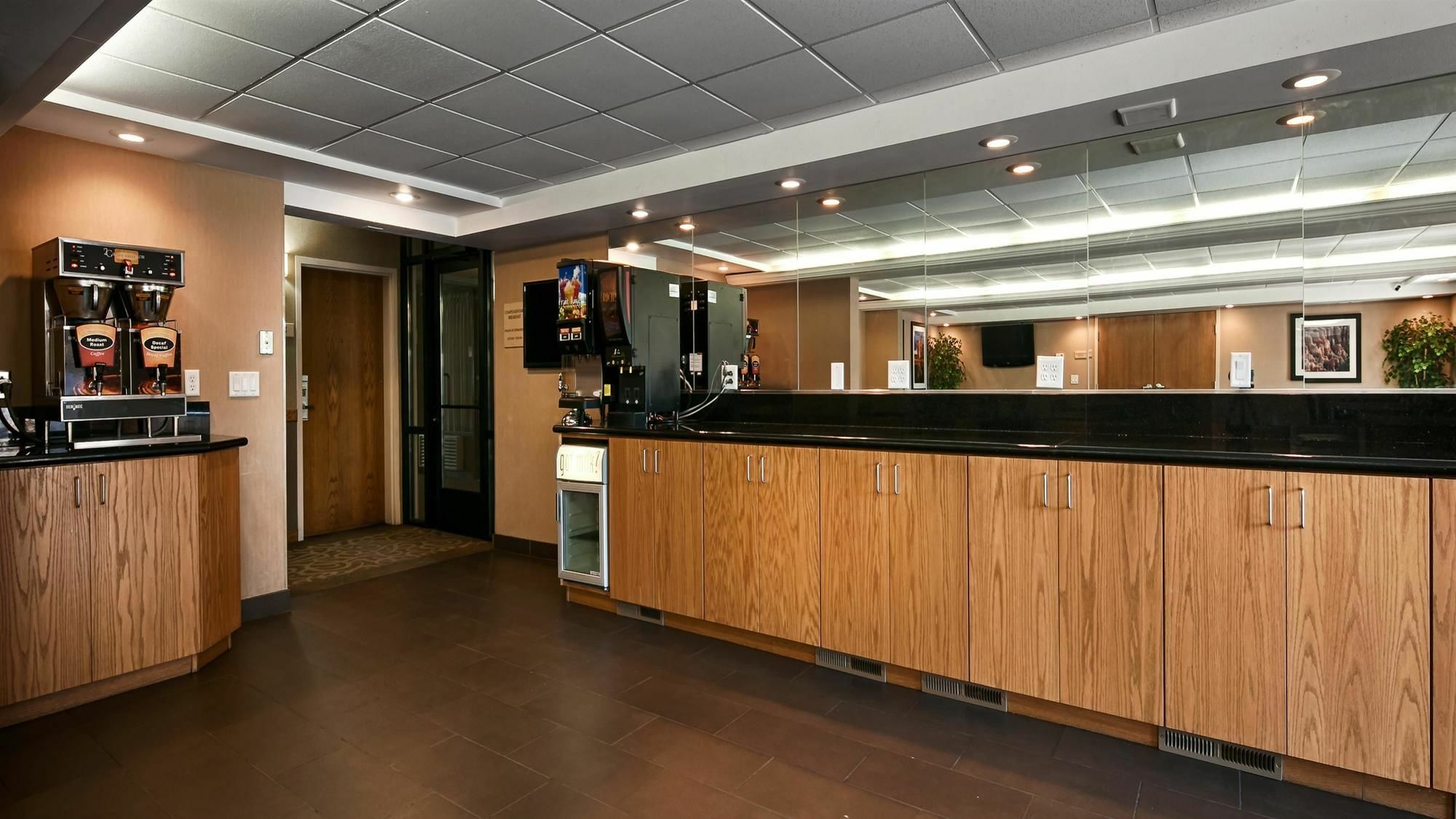 Hotel Western Town And Country Cedar City