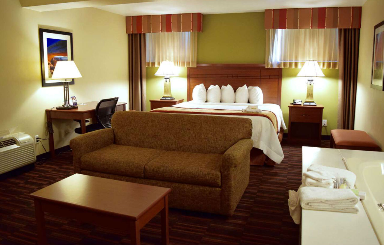 Western Town And Country 3*
